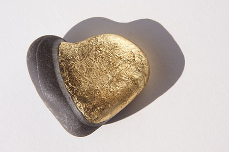 gold stone with white background thumbnail