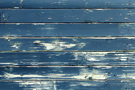 closeup photography of blue and white wooden pallet board thumbnail