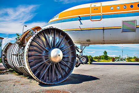 gray airplane propeller thumbnail
