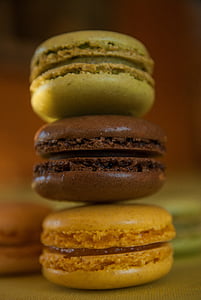 three pile of macaroons thumbnail