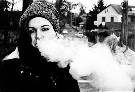 woman vaping thumbnail