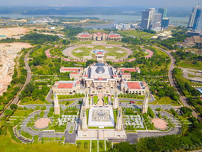 bird's-eye view photography of building thumbnail