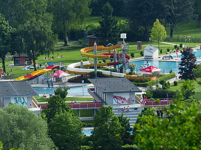 amusement park near tree thumbnail
