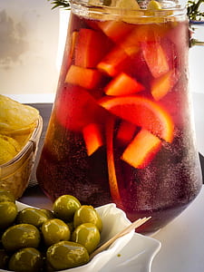 green olives and detox water thumbnail