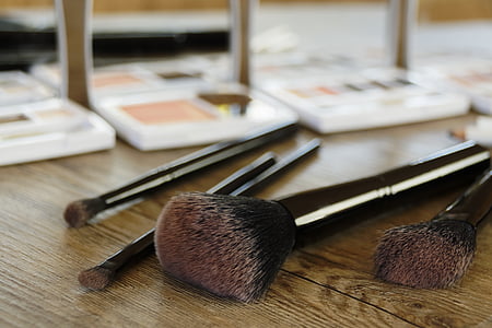 selective focus photography of black makeup brush set of 4 thumbnail