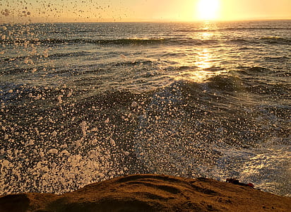 splash of water at the shoreline thumbnail