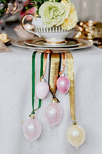 Easter Table Decorations thumbnail