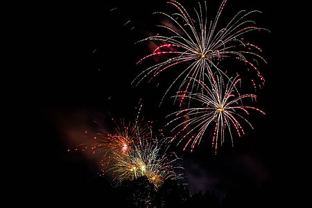 photo of fireworks display thumbnail