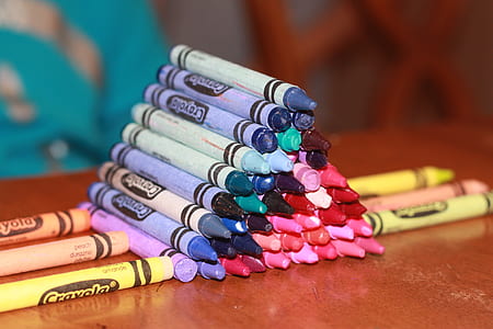 Crayola crayons thumbnail