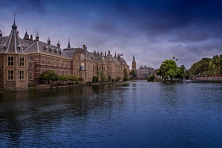 body of water near building thumbnail