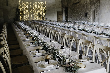 dining plates on table thumbnail