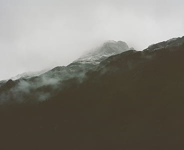 mountain covered with clouds thumbnail