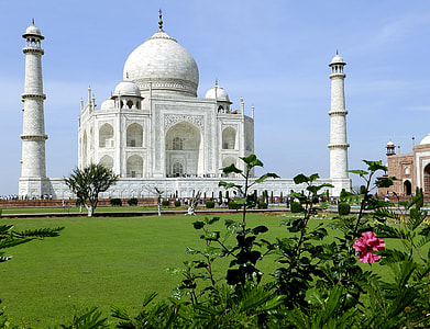 Taj Mahal, India thumbnail