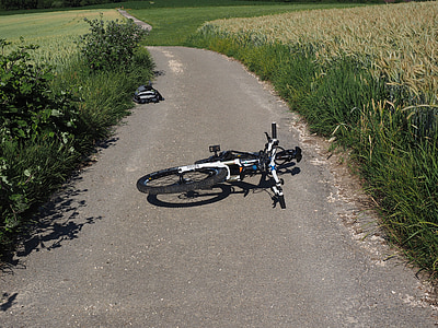 bicycle on road thumbnail