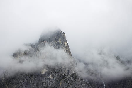 cloud covered mountain thumbnail