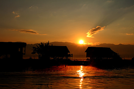 body of water during surise thumbnail